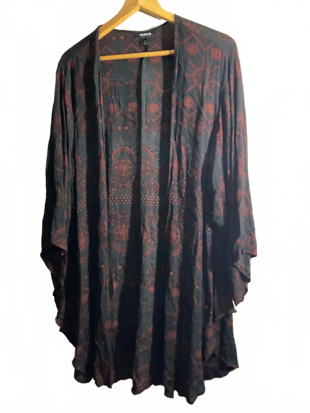 Torrid Black and Red  Celestial Patterned Open Front Kimono Cardigan Size 3